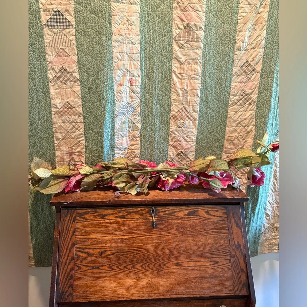 NWT Faux Garland DISTRESSED ROSES MAGNIFICENT 40” Flexible Dk Pink WEDDING BRIDE